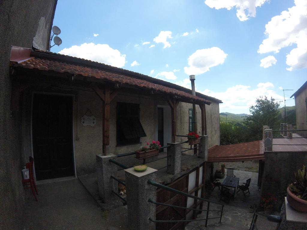 Agriturismo Dei Legi San Pietro Vara Exterior foto