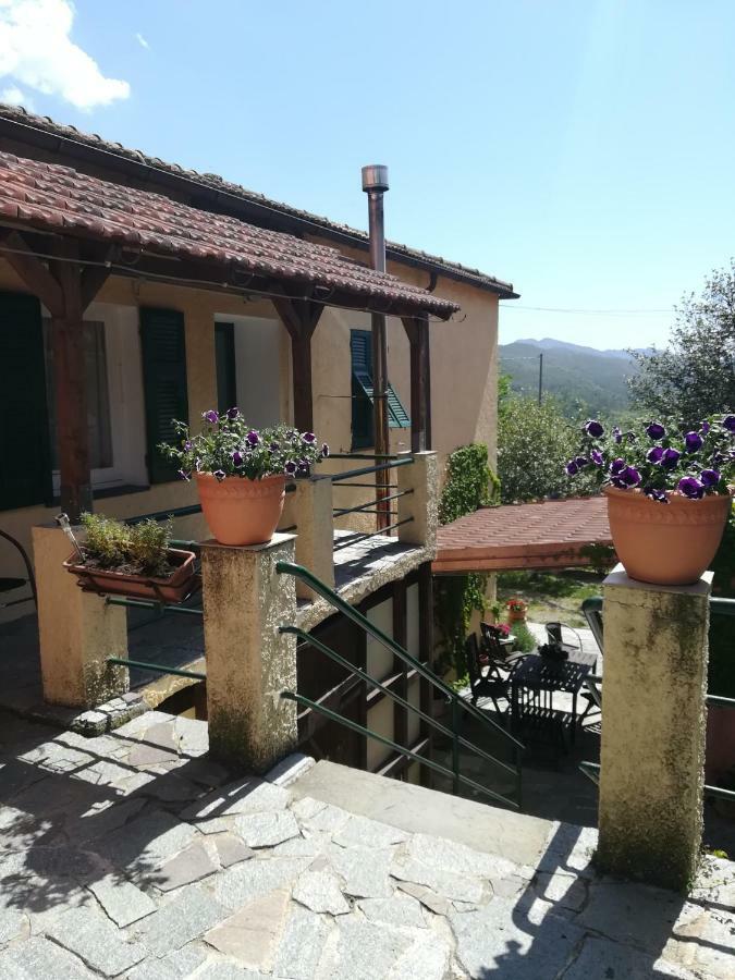 Agriturismo Dei Legi Vila San Pietro Vara Exterior foto